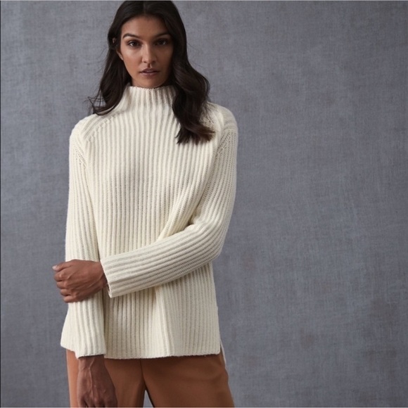 RIESS Sonia White Chunky Ribbed Sweater - Picture 1 of 6